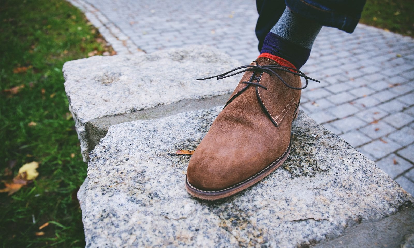 dress boots for wide feet