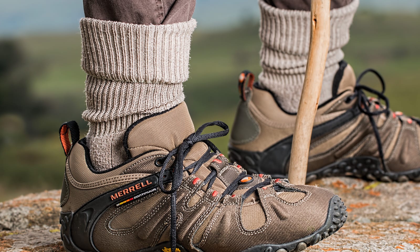 travel hiking shoes