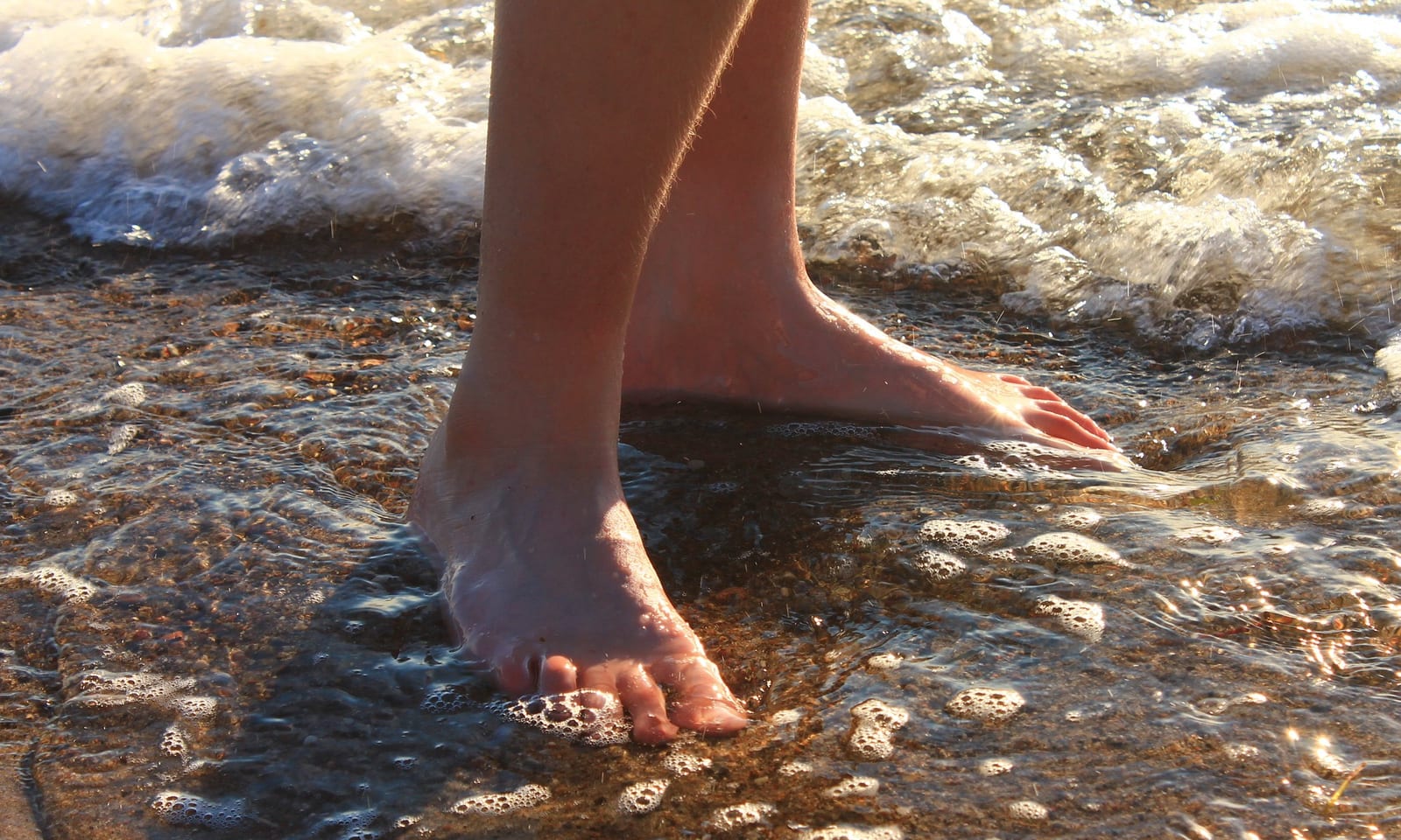 does having flat feet affect your balance